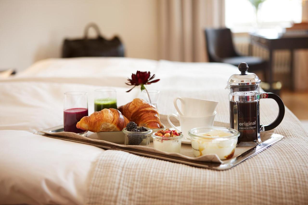 Hotel Diplomat Estocolmo Exterior foto Room service