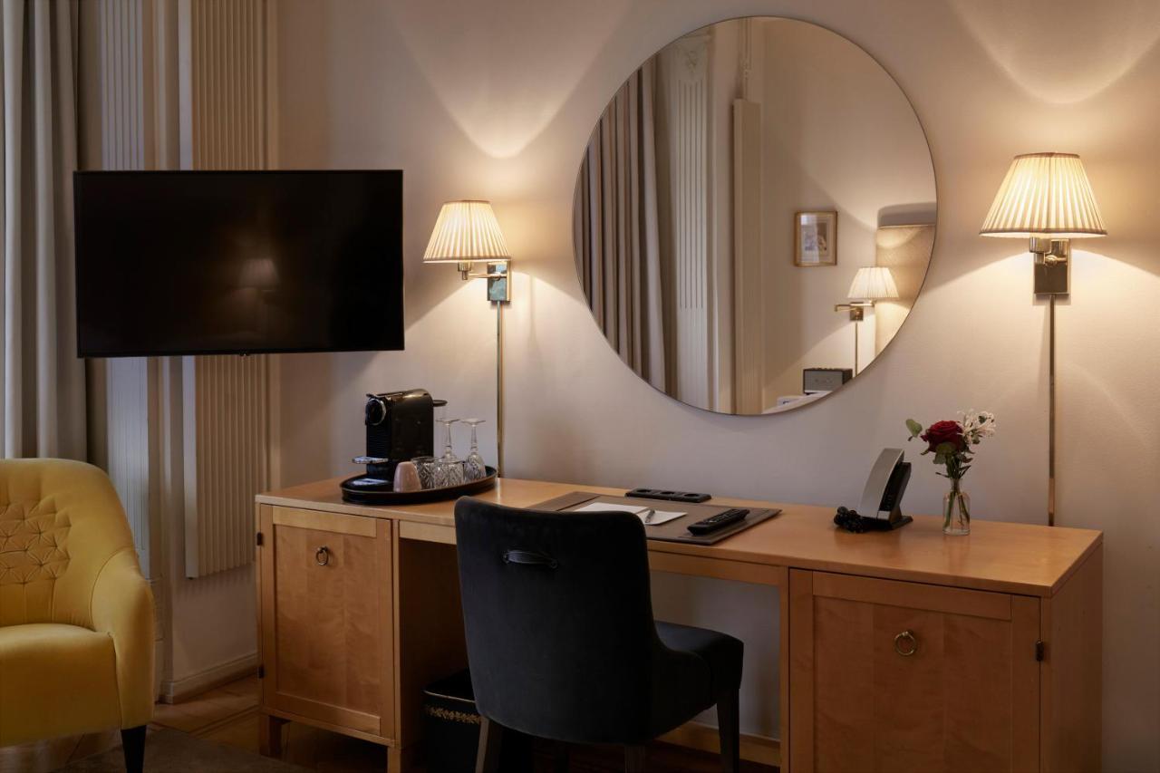 Hotel Diplomat Estocolmo Exterior foto A room at the hotel