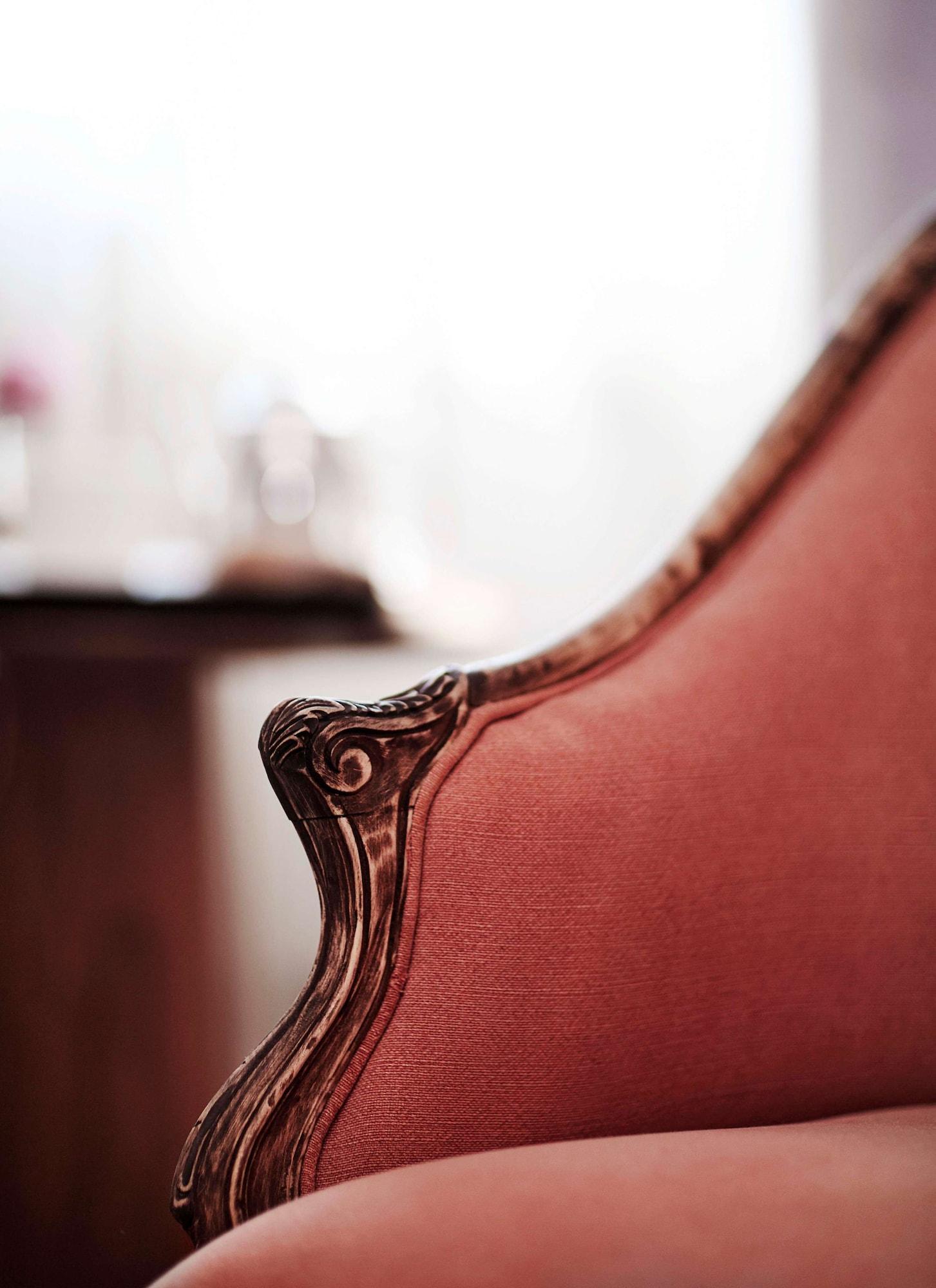 Hotel Diplomat Estocolmo Exterior foto Detail of a Louis XV armchair